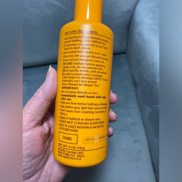 Estée Lauder NWT tote with full size products lipstick, self tanning spray,more - Picture 9 of 17